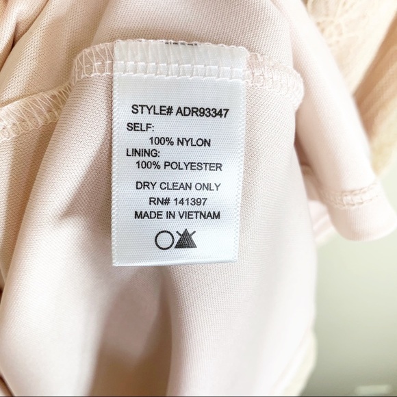 ASTR Blush Pink Lace Overlay Shift Dress Size S - Picture 9 of 9